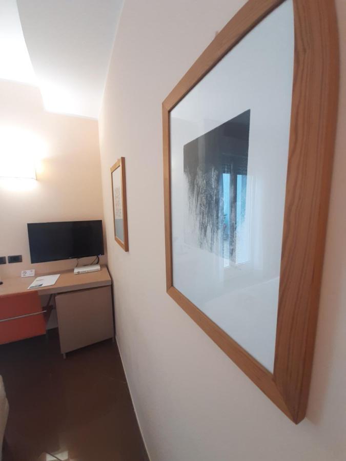 Hotel Chiaraluna Civitanova Marche Eksteriør billede